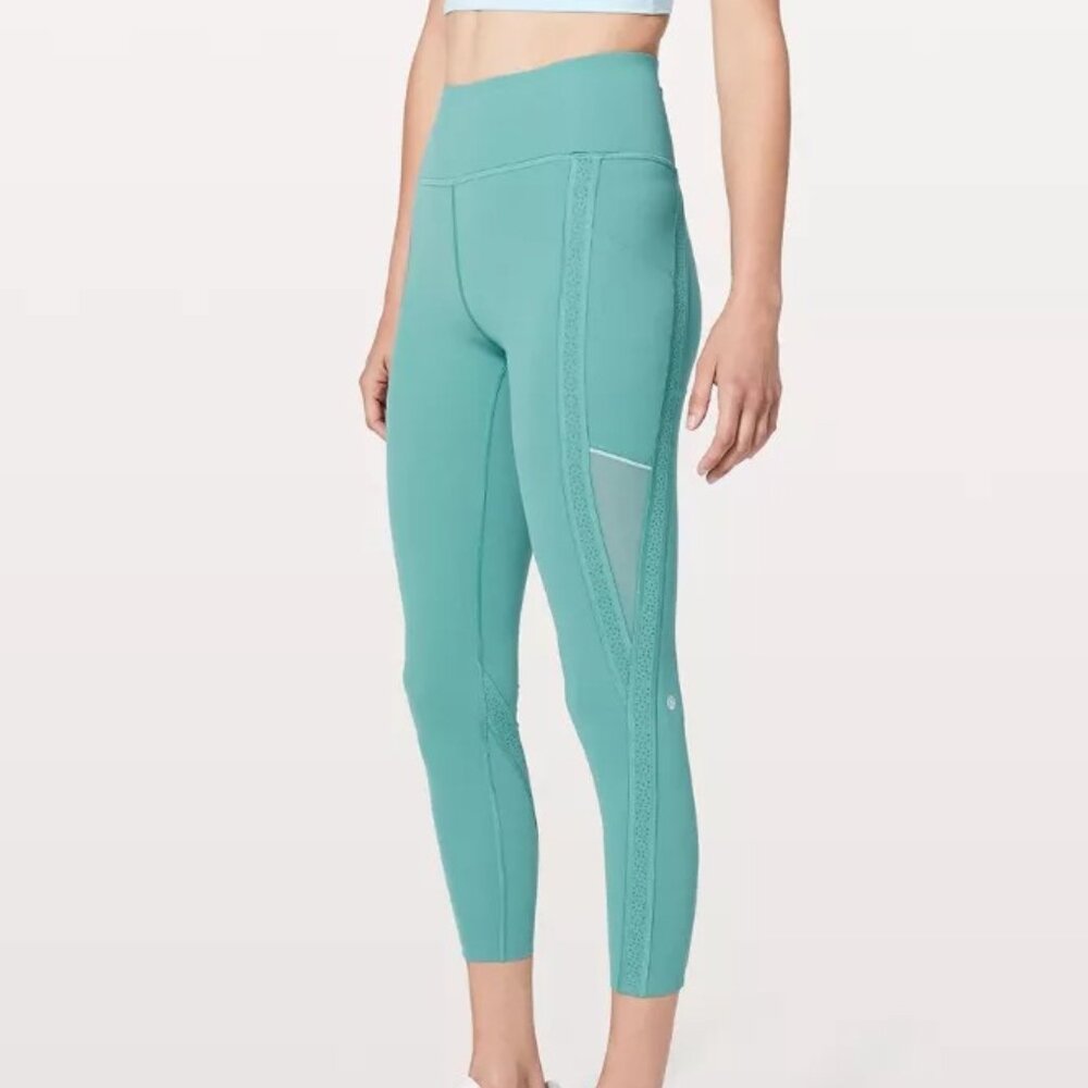 Lululemon Chase the Pace Tights 7/8 Length Leggings Turquoise Size 6 Small